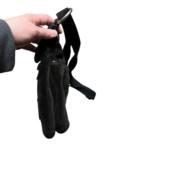 Vintage Juicy Couture Y2K  black velvet Juicy chain detail crossbody rare - Picture 4 of 16